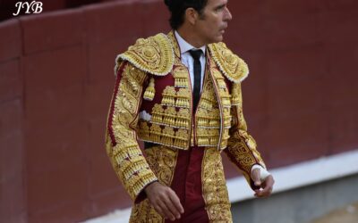 PHOTOS DU JOUR : COSTUMES DE LUMIERE